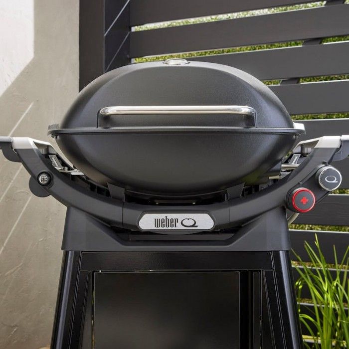 Weber Q 2800N+ Barbecue with Premium Cart
