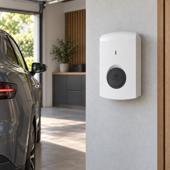Alfen Eve Single S-line Single-Phase Charger (7.4kW) with Socket and RFID